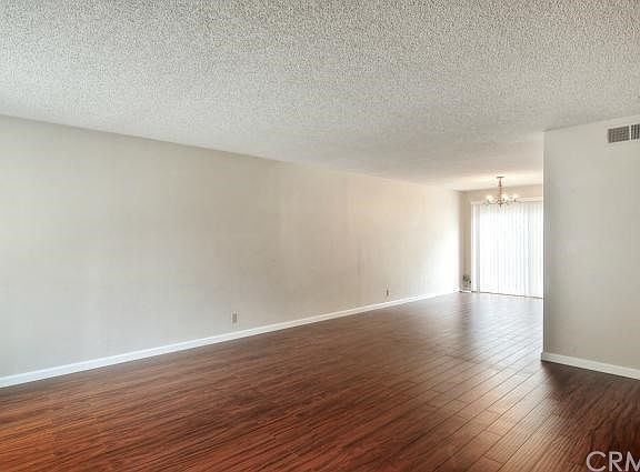3rd image of 1265 N Piedmont Dr