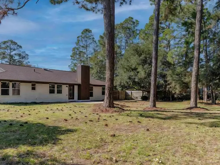 1387 Calcutta Dr — Photo 22