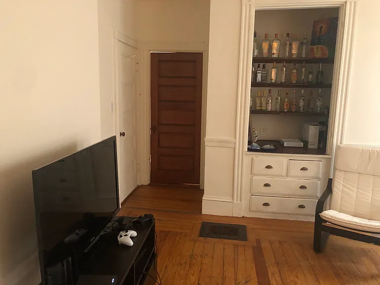 121 Calumet St #2F — Photo 9