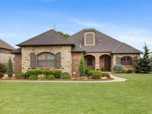 3501 Dornoch Dr, Edmond, OK 73034