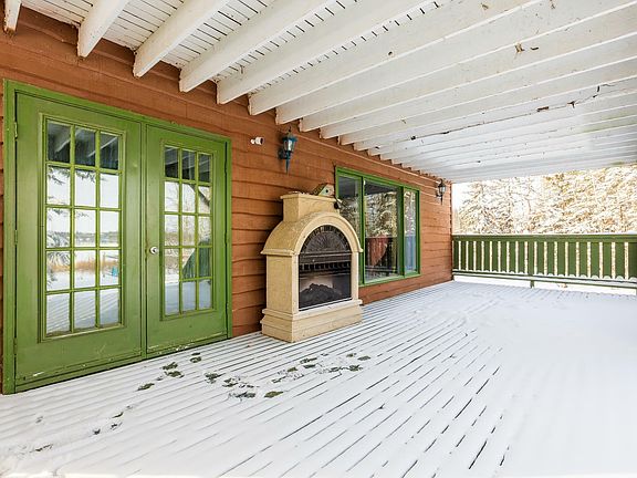 3rd image of 420 Lakeview Dr