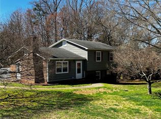 125 Maple Ln, King, NC 27021