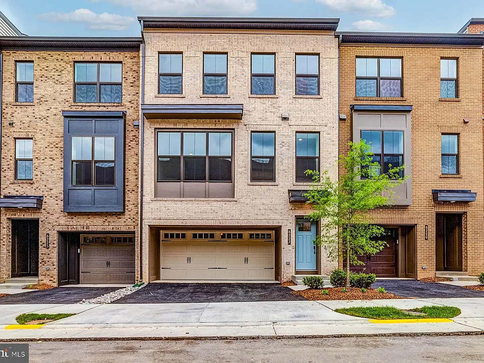 6227 Almerico Pl