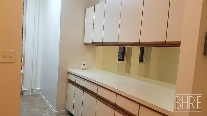 Rented by Brooklyn Heights Real Estate Inc | media 10