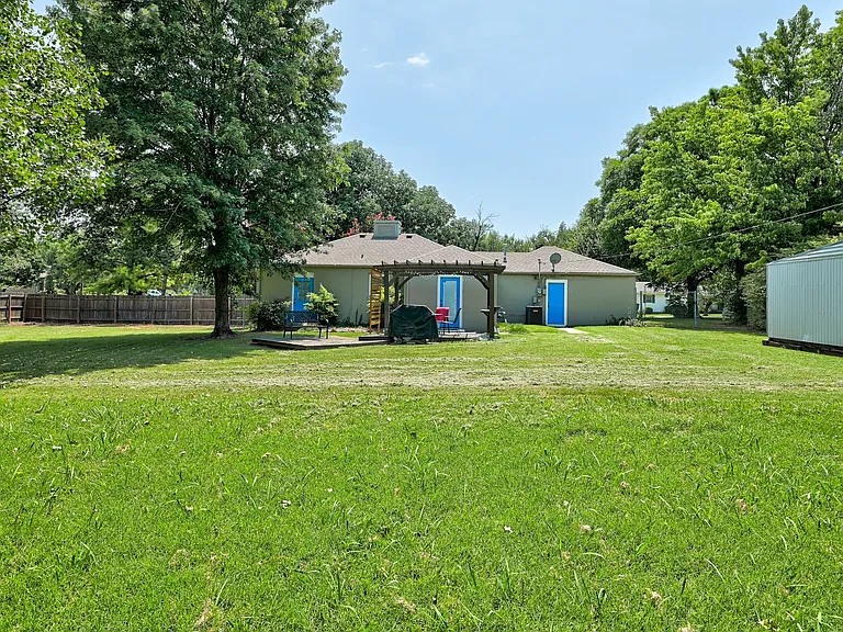 2801 Croydon Ct — Photo 19