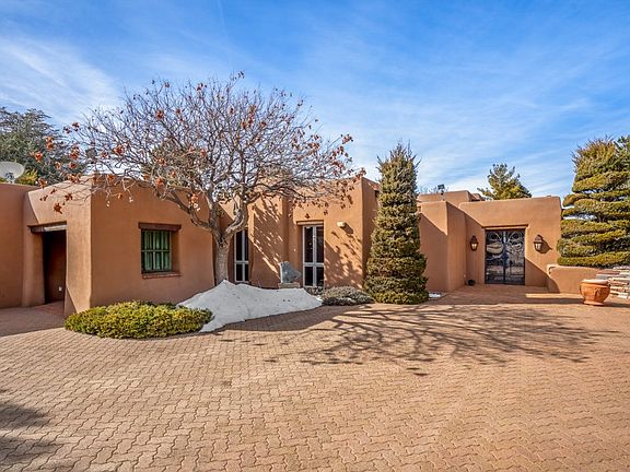 2nd image of 705 Camino Lejo