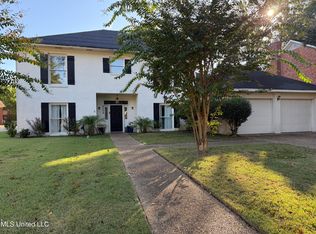 6254 Waterford Dr, Jackson, MS 39211