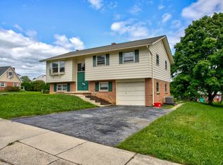 457 Biscayne Rd, Lancaster, PA 17601
