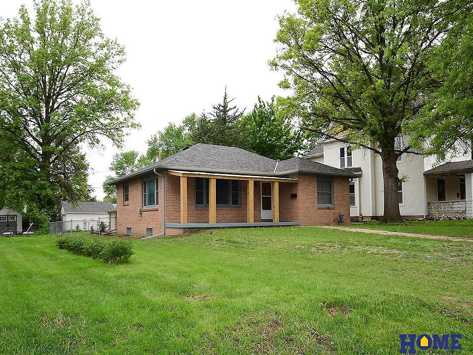 809 N 11th St Beatrice NE 68310 Zillow