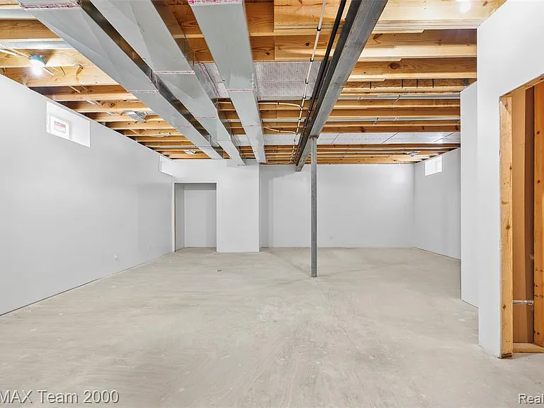 3330 Woodside St — Photo 26