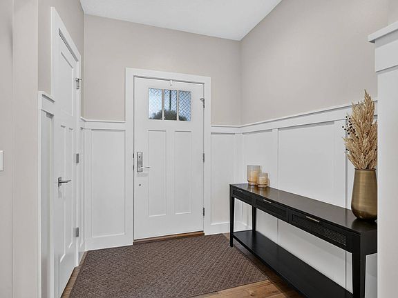 2nd image of 3619 Cobblestone Dr