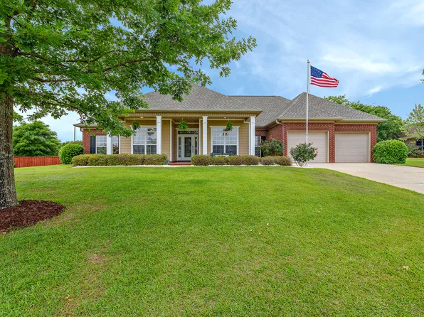 102 Red Dirt Rd, Enterprise, AL 36330