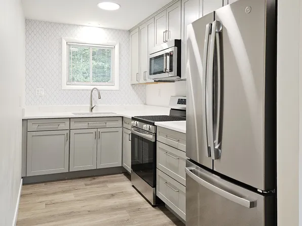 1538 Route 12 #17, Gales Ferry, CT 06335