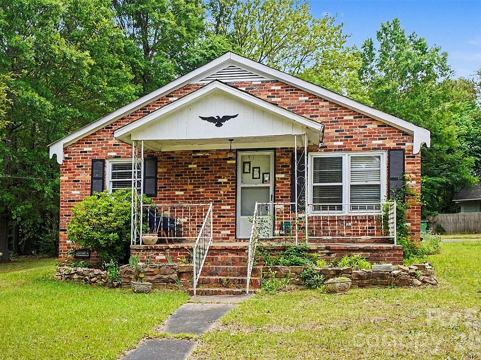 1st image of 301 Hampton Rd