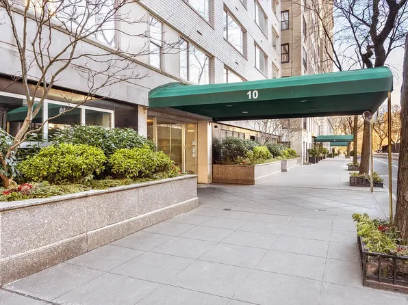 10 East 70th Street image 1 of 1
