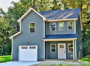 165 Seymour Dr, Camden, NC 27921