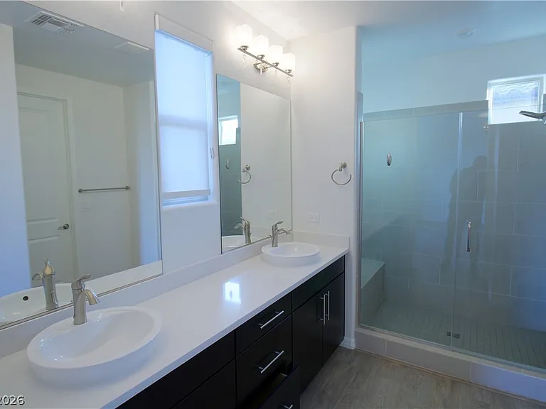 24 Brigola St — Photo 19