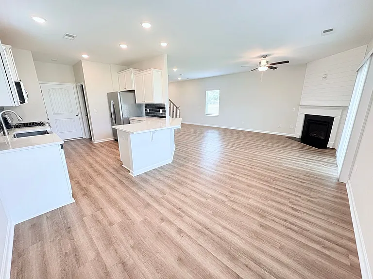 101 Brown Cir — Photo 10