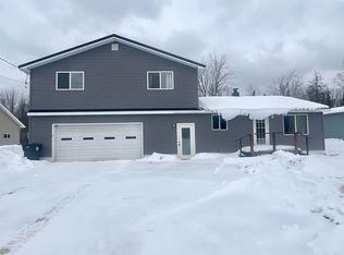 4237 M Rd, Escanaba, MI 49829