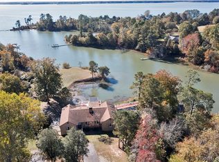 3808 Briggs Cove Rd, Hayes, VA 23072