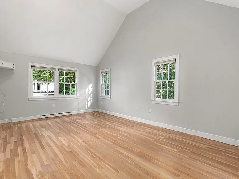 302 Grove St #3 — Photo 2