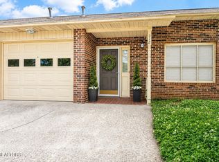 218 S Magnolia St, Maryville, TN 37803
