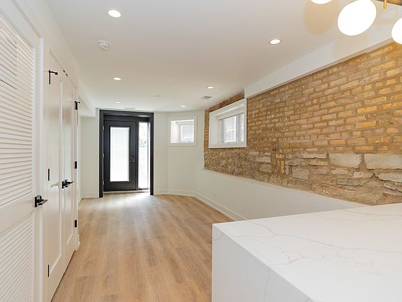 4th image of 618 W Wrightwood Ave #Gf