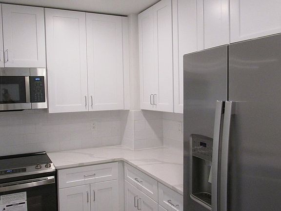 5th image of 1003 Artemis Cir