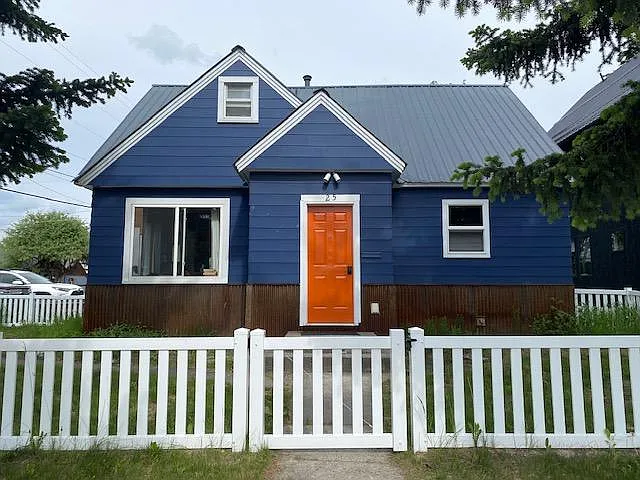25 Minnesota Ave — Photo 2