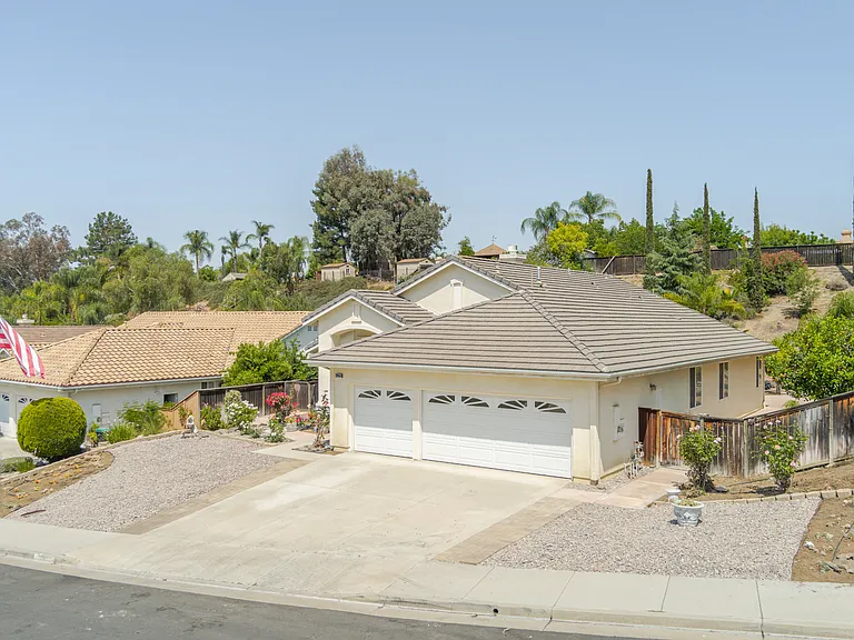 39658 Calle Azucar — Photo 2