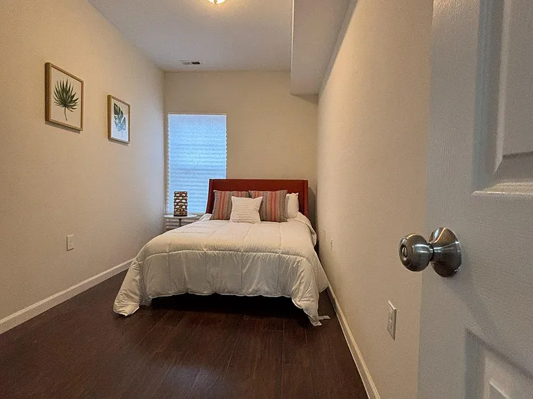 6005 Eads St NE — Photo 21