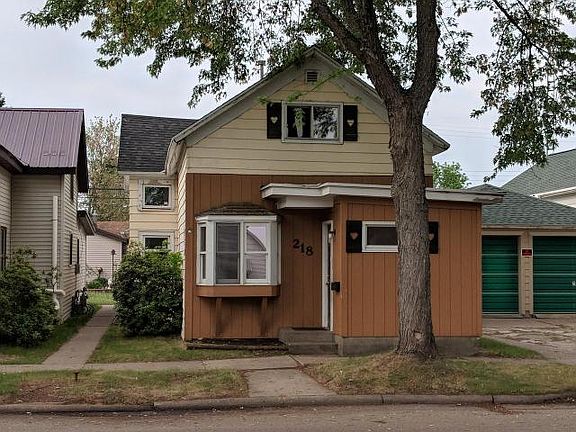 2nd image of 218 E Somo Ave