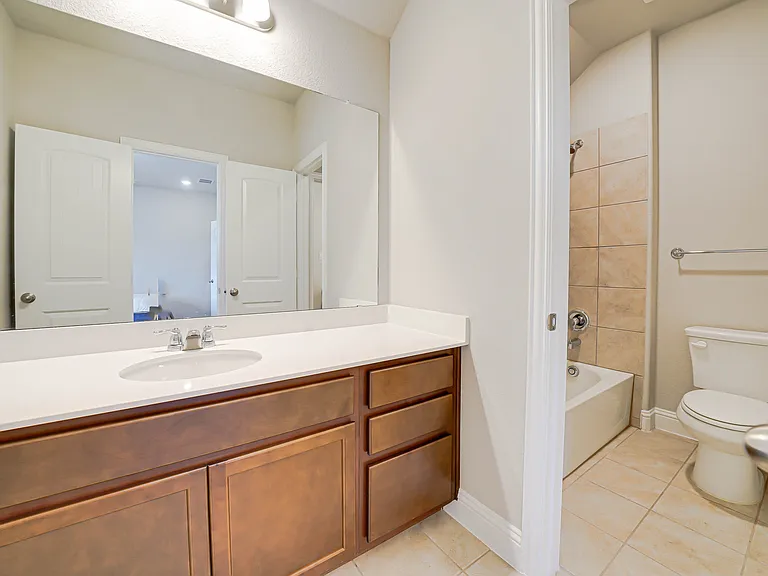 707 Gatecrest Dr — Photo 25