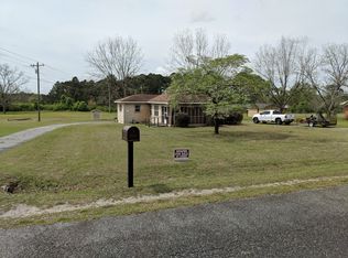 205 Church St, Cochran, GA 31014