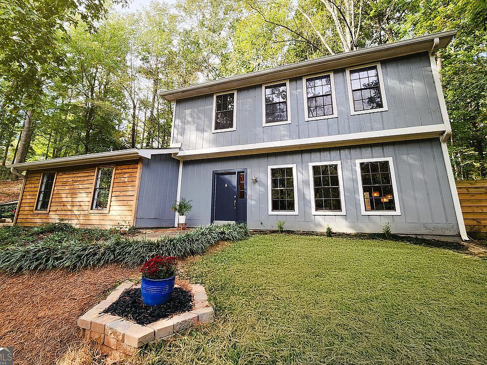 1st image of 2388 Black Oak Dr