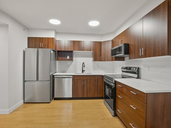 2nd image of 4707 50th St