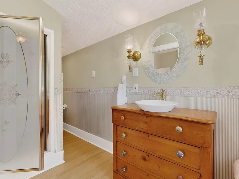 119 Walter St NE — Photo 19