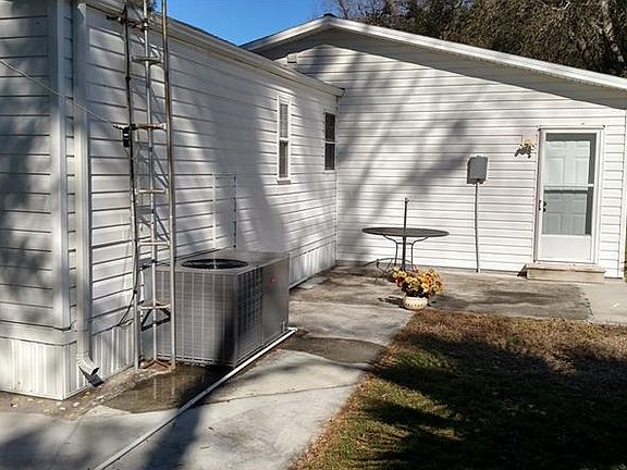2nd image of 8914 SE 143rd Ln