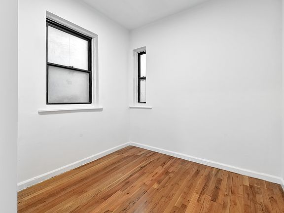 4th image of 630 E 9th St APT 15