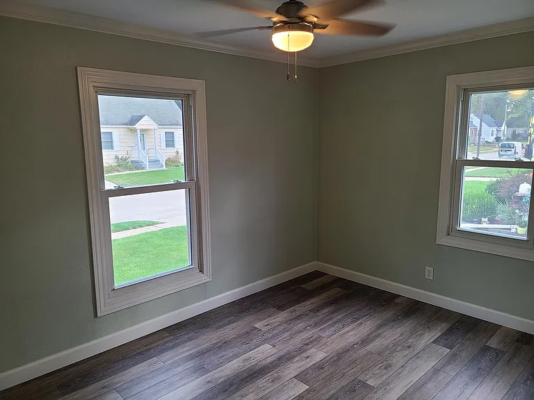 224 Hillside Ave — Photo 7