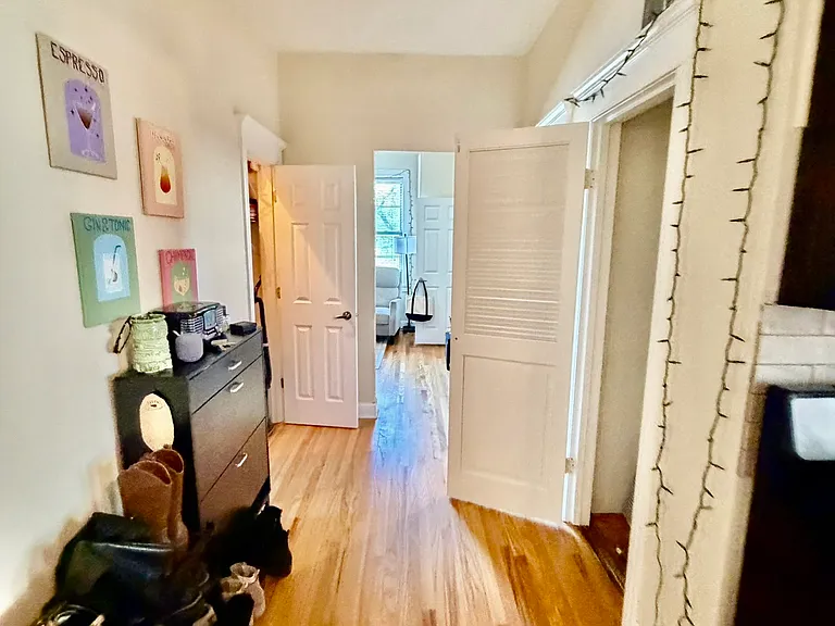 1435 N Ashland Ave #2F — Photo 12