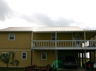 669 Comal St, Port Lavaca, TX 77979
