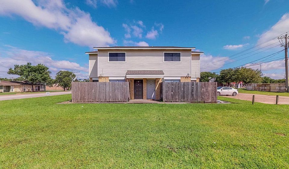 1st image of 2803 Longmire Dr #0