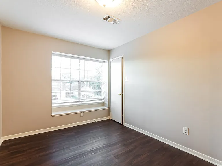 10326 Timberloch Dr — Photo 12