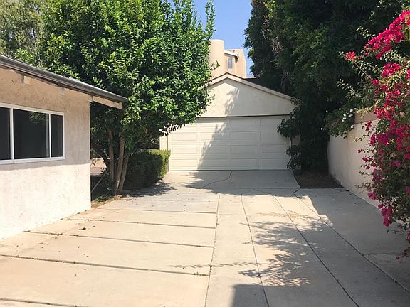 5th image of 1555 Nelson Ave