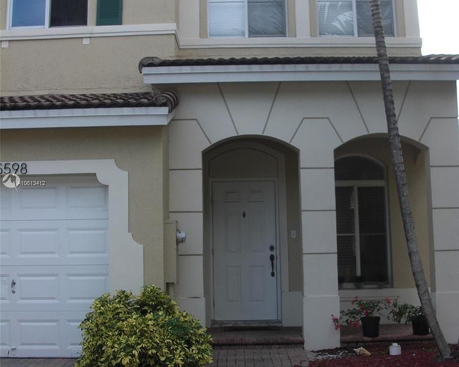 1st image of 5598 NW 113th Ave