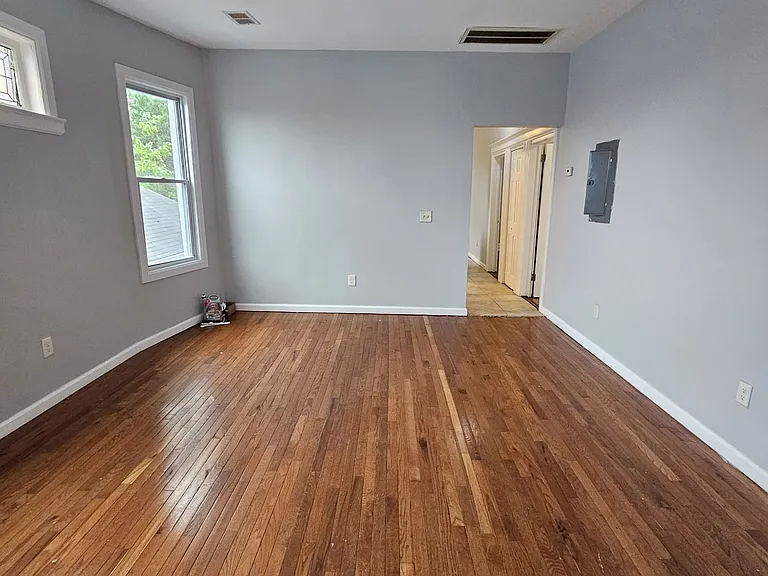 177 Johnson Ave #3 — Photo 9