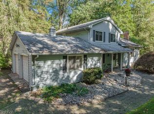 639 Fox Farm Rd, Asbury, NJ 08802