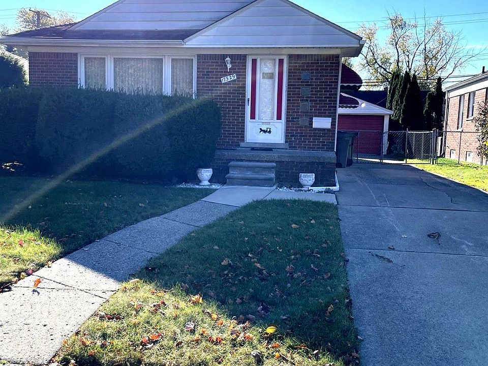 1st image of 17329 Leslie Ave