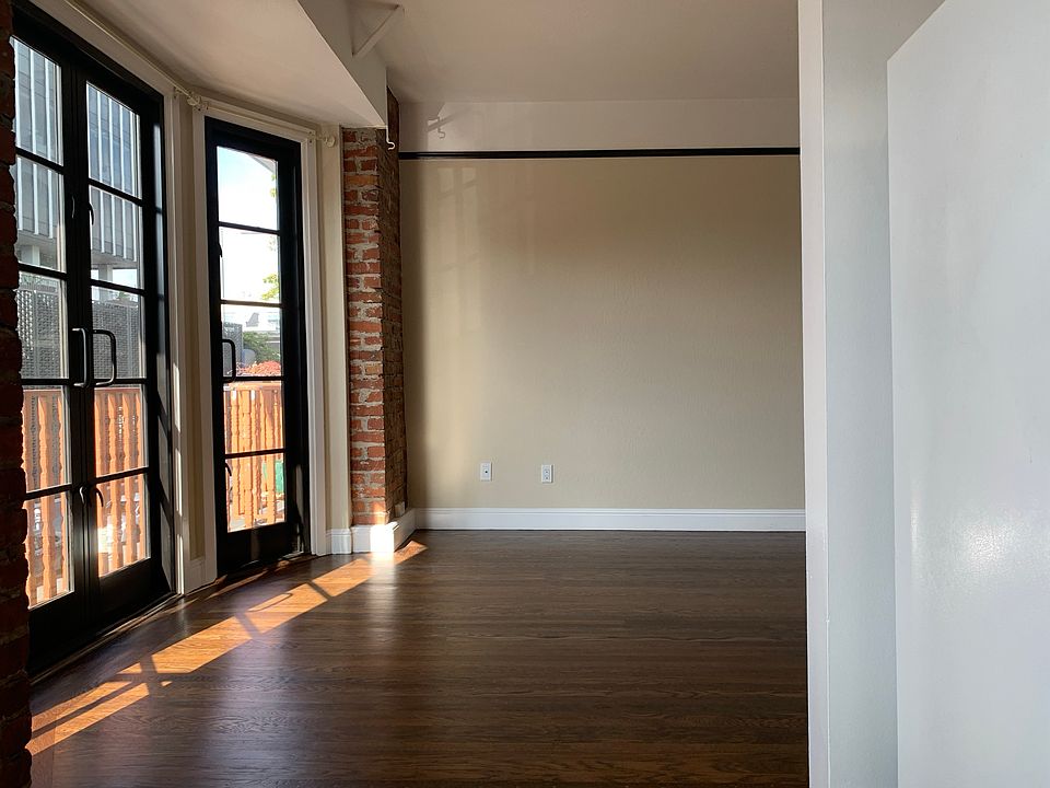 1st image of 3164 22nd St APT 7